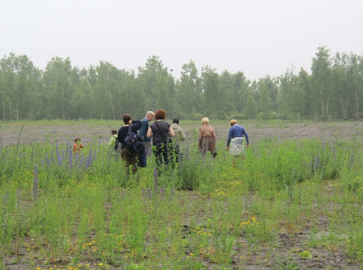 Groupe sur terril sainte Barbe